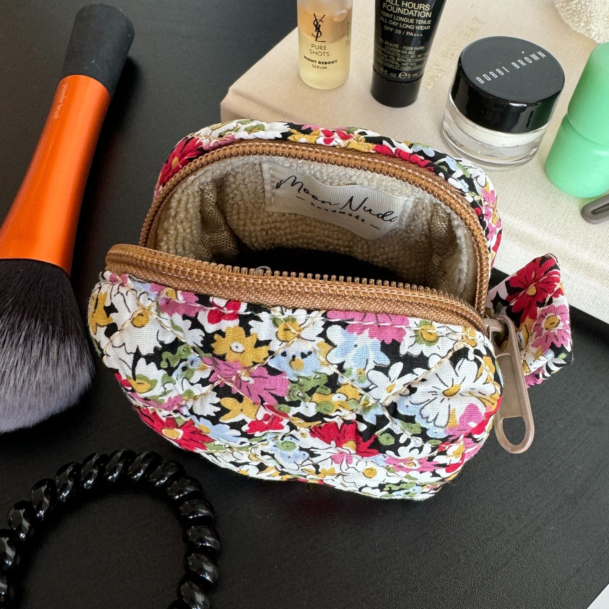 Moon Nude Autumn Keychain Bag