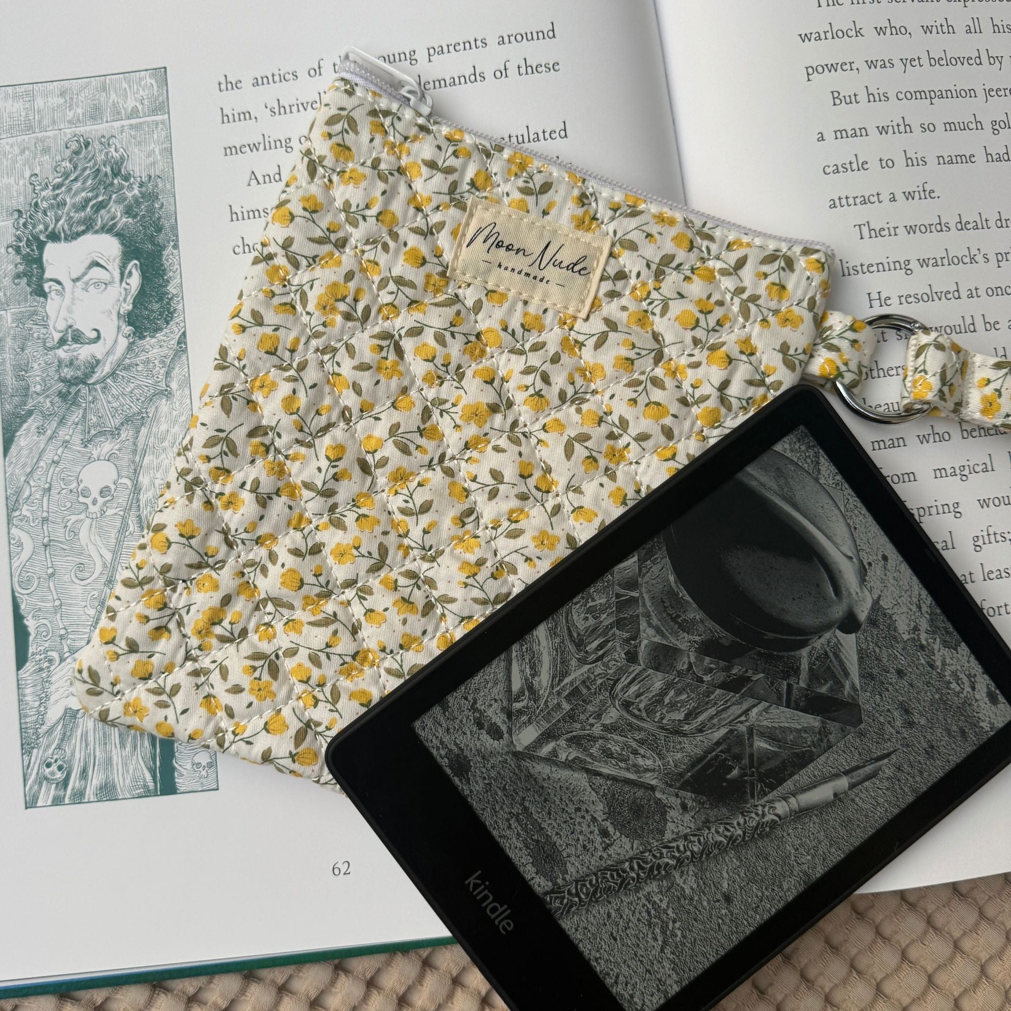 Moon Nude Buttercup eReader Pouch